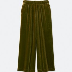 Uniqlo green velvet velour wide pants